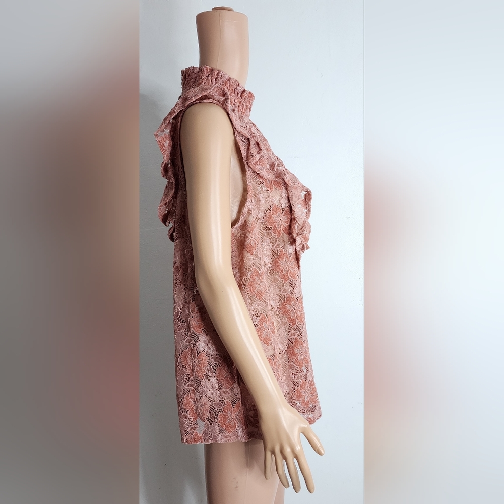 Cable & Gauge mock neck keyhole back, sleeveless burnout velour/lace look blouse - Picture 6 of 11